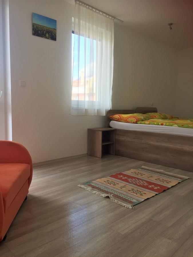 Promenad Apartmany Velky Meder Exterior photo