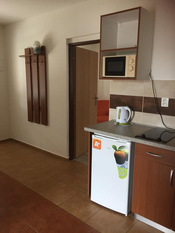 Promenad Apartmany Velky Meder Exterior photo