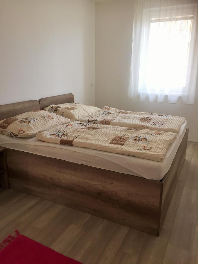 Promenad Apartmany Velky Meder Exterior photo